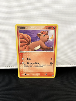 Vulpix - 72/106 - Pokemon EX Emerald - Image 1