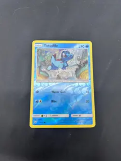 Totodile 18/73 Common Shining Legends Pokemon Reverse Holo - Image 1