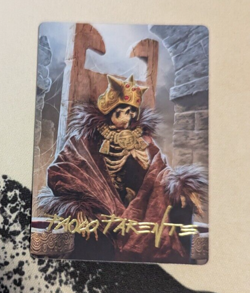 Art Series (45/81) - Champion's Helm - GOLD SIGNATURE - Commander Masters - MTG - Image 1