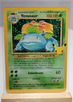 Venusaur 15/102 Celebrations: Classic Collection Pokemon Holo - Image 1
