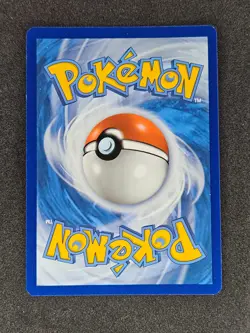Charizard Non Holo Rare 025/185 Sword Shield Vivid Voltage Pokemon Card NM - Image 2