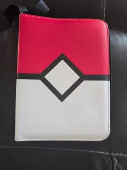 Pokemon Trading Card Binder 160 Cards - Image 1