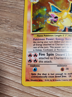 Charizard 004/102 Base Set Holo Excellent Condition Pokemon Card - Image 2