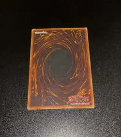 Blue-Eyes White Dragon SDK-001 Yu-Gi-Oh! Holo - Image 2