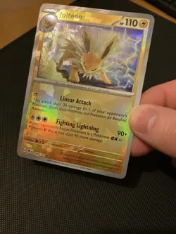 Jolteon 029/131 Pokeball Reverse Holo Pokemon Card Prismatic Evolutions - Image 1