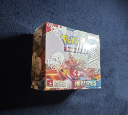 Pokemon Sword & Shield: Battle Styles Booster Box In Acrylic Case - Image 3