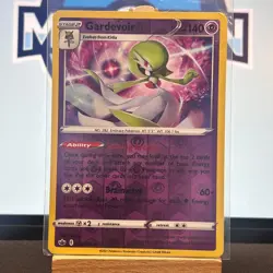 Gardevoir 061/198 Chilling Reign Holo Rare NM 2021 Reverse Holo - Image 1
