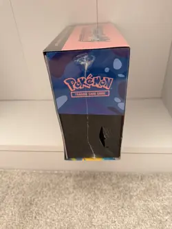 Pokemon TCG - Chaos Rising Pokemon Center ETB - NEW & SEALED - RIP on side - Image 4
