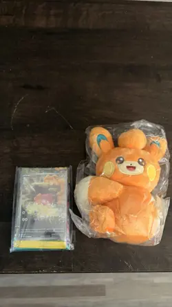 Pokemon Nuzzle Cheeks Plush Card Display With Container Pawmot TCG Chinese SC - Image 1