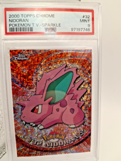 Nidoran - Topps Chrome - Sparkle PSA 9 - 2000 Pokemon #32 - Image 1