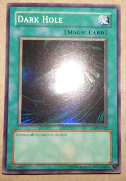 Yu-Gi-Oh! Dark Hole Lob-052 The Legend of Blue Eyes White Dragon Unlimited - Image 1