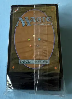 MTG: Guilds of Ravnica: 80-card basic land pack (75 basic lands and 5 foil basic - Image 3
