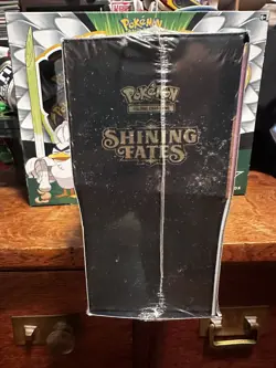 Pokemon TCG Shining Fates ETB Elite Trainer Box New Sealed - Image 4