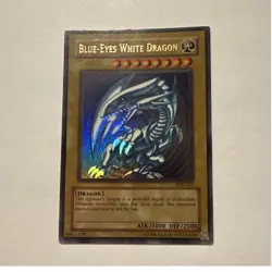Konami Blue-Eyes White Dragon SDK-001 Starter Deck Kaiba Ultra Rare Foil EN - Image 1