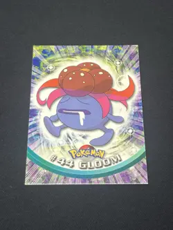 Topps Pokemon Series 1 Gloom #44 Red Logo 4th Print Ink Error Pink - Image 1