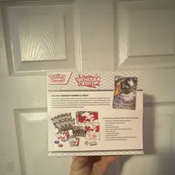 Pokemon Scarlet & Violet White Flare Elite Trainer Box Reshiram English - Image 2