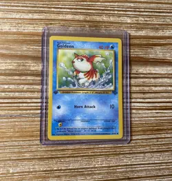 Goldeen 53/64 1st Edition Jungle Set Pokemon Card LP-NM - Image 1