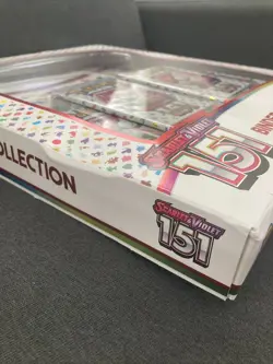 Pokemon TCG Scarlet & Violet - 151 Binder Collection - 4 Packs (Box Damage) - Image 2