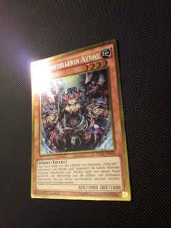 Yu-Gi-Oh! Fallenstellerin Atrax, PGL2-DE036, Gold Rare, 1. Auflage, Deutsch, NM - Image 2