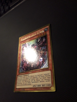 Yu-Gi-Oh! Fallenstellerin Atrax, PGL2-DE036, Gold Rare, 1. Auflage, Deutsch, NM - Image 3