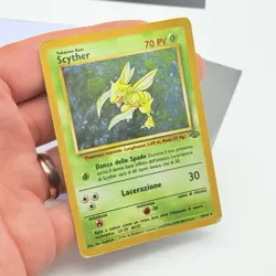 CARTA POKEMON CARD - SCYTHER HOLO 10/64 - ITA - JUNGLE UNLIMITED - PLAYED POOR - Image 2