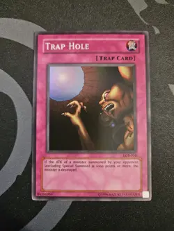 Trap Hole LOB-058 Super Rare Unlimited NM - Image 1