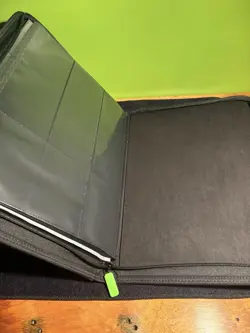 Vault X Zip Binder, 360 Cards, Exo-Tec Album Material, 20 Side-Loading Pages - Image 5