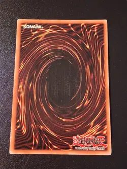 Yu-Gi-Oh Dark Magician SDY Unlimited Creased - Image 5