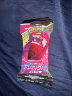 Pokemon TCG Sword & Shield 08 Fusion Strike Sleeved Booster Pack 820650809170 - Image 1