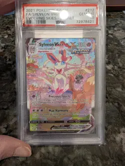 Pokemon Evolving Skies Sylveon Vmax 212/203 Alt Art PSA 10 - Image 2