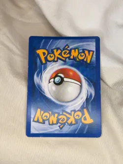 Pokemon Gliscor 5/146 Holofoil Pokemon card from the Legends Awakened expansion - Image 2