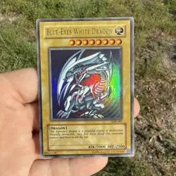 Yu-Gi-Oh! Blue-Eyes White Dragon & Dark Magician Holo Vintage SDK-001 SDY-006 - Image 1