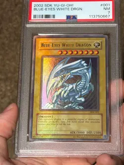 Blue Eyes White Dragon SDK-001 Ultra Rare HEAVY FOIL BLEED Yugioh PSA 7 *667 - Image 3
