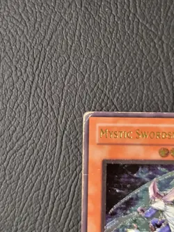 2004 Yugioh RDS Mystic Swordsman LV6 Ultimate Rare 1st Ed - HP/DMG - Image 4