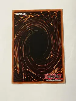 Yu-Gi-Oh! Dark Magician YSYR-EN001 Ultimate Rare Unlimited Konami - Image 2