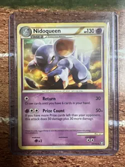 Nidoqueen 28/102 Non Holo Rare HGSS Triumphant Pokemon Card - Image 1