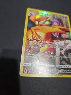 Charizard TG03/TG30 Lost Origin Trainer Gallery Ultra Rare Pokemon Card - Image 2