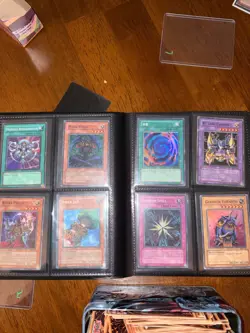 yugioh yu gi oh collection lot 1k cards multiple holos VINTAGE! Blue eyes red - Image 3