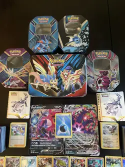 500+POKEMON CARDS COLLECTION W/ 60+HOLO FOILS & RARES! 5 TINS & 2 MINI BINDERS! - Image 2
