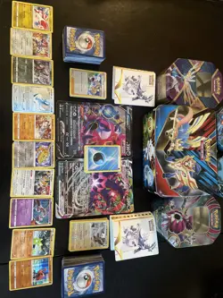 500+POKEMON CARDS COLLECTION W/ 60+HOLO FOILS & RARES! 5 TINS & 2 MINI BINDERS! - Image 3