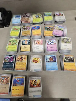 Pokemon TCG - C/UC/R/Holo/Reverse Holos/English/Japanese Bulk Lot (2500 cards) - Image 1
