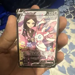 Pokemon TCG Sylveon V Rapid Strike 325 HP Foil V Basic English - Image 1