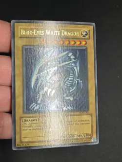 Blue-Eyes White Dragon SDK-001 Ultra Rare WAVY Unlimited Yu-Gi-Oh - Image 4