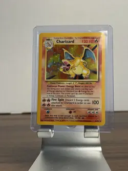 Charizard 4/102 Base Set Holo 1999 WOTC Pokemon Trading Card Game - Image 1