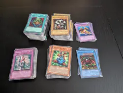 YUHIOH Early 2000s lot of over 400+ cards, heavily used! - Image 3