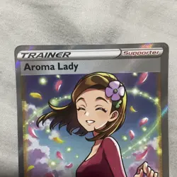 Aroma Lady Full Art Holo Card 199/203 SWSH07: Evolving Skies NM Condition - Image 2