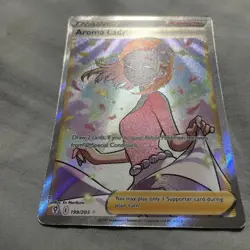 Aroma Lady Full Art Holo Card 199/203 SWSH07: Evolving Skies NM Condition - Image 4