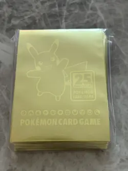 Pokemon TCG 25th Anniversary Edition Gold Sleeves Pack - Image 1