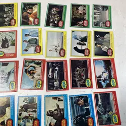 Mixed 1977 Topps Star Wars Trading Card Bundle (Set Of 30) - Image 4