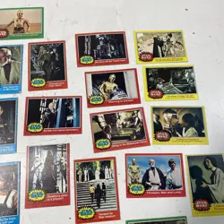 Mixed 1977 Topps Star Wars Trading Card Bundle (Set Of 30) - Image 4